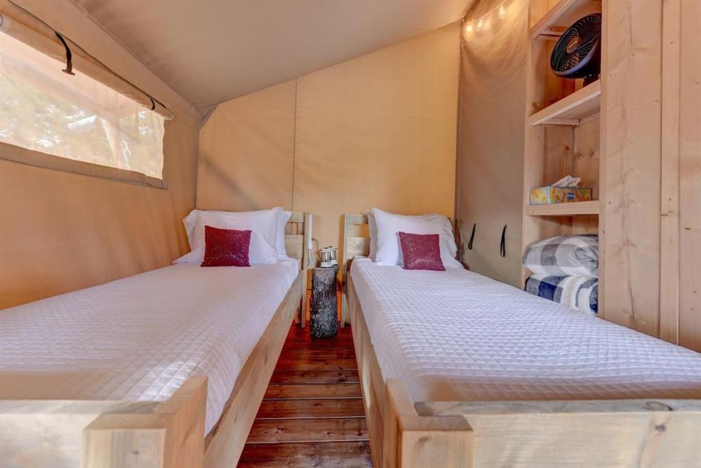 Hotel 12 Fires Luxury Glamping With Heating #3 Johnson City Exteriér fotografie